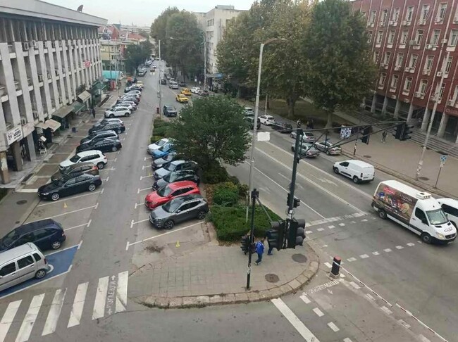 Община Плевен: Движението, спирането и паркирането в центъра на Плевен временно ще е ограничено заради провеждане на изборите за членове на Европейски парламент и Народно събрание