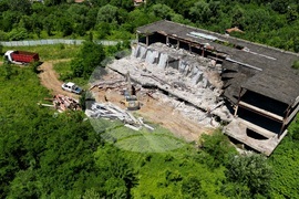 Горна баня - детска болница - разчистване на терена