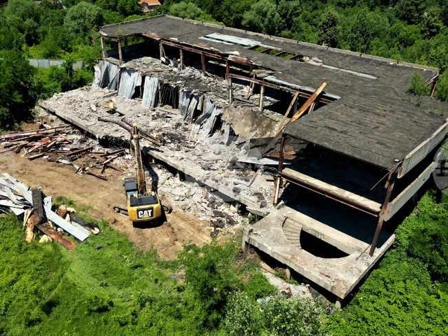  Горна баня - детска болница - разчистване на терена
