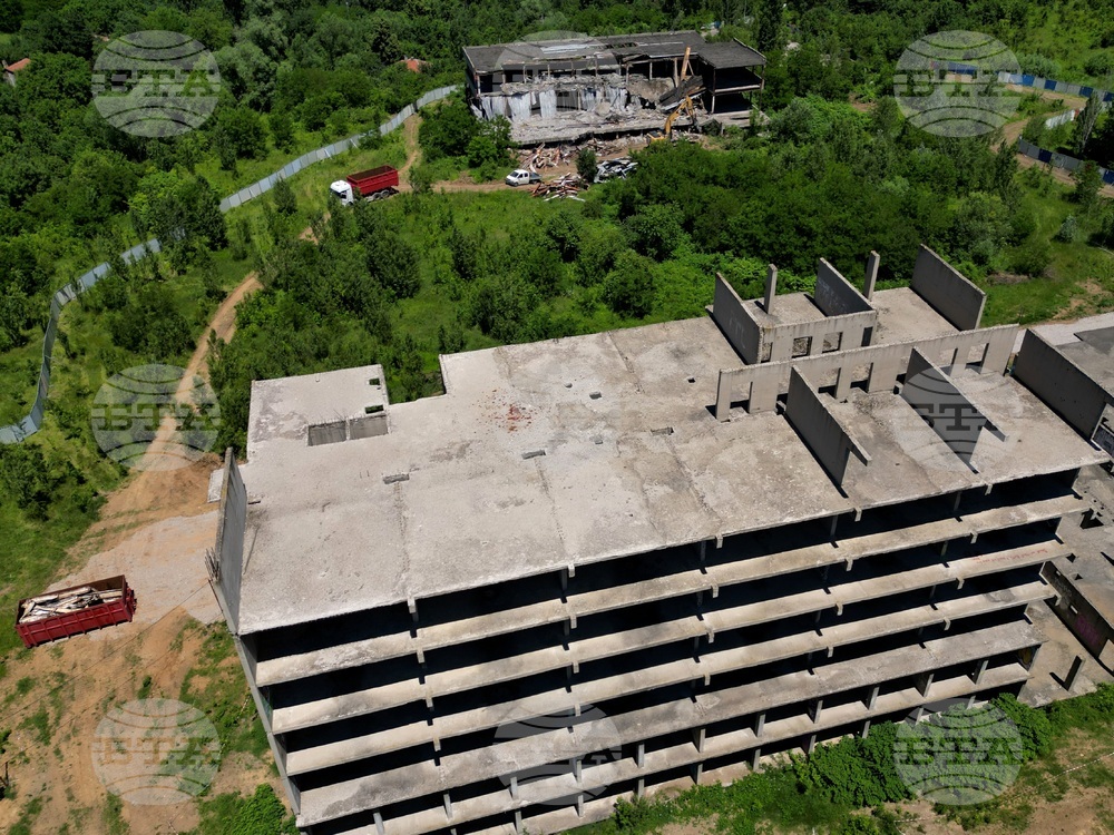 Горна баня - детска болница - разчистване на терена