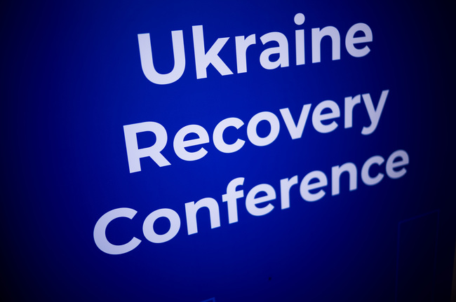 Ръководителят на украинската агенция за възстановяване и развитие на инфраструктурата подаде оставка малко преди преговори в Берлин