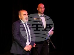 Снимка: Югозападен университет „Неофит Рилски“ – Благоевград - С концерт-спектакъла „Едновремски истории“ бе закрит Националният студентски фестивал на изкуствата в ЮЗУ „Неофит Рилски“