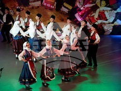 Снимка: Югозападен университет „Неофит Рилски“ – Благоевград - С концерт-спектакъла „Едновремски истории“ бе закрит Националният студентски фестивал на изкуствата в ЮЗУ „Неофит Рилски“