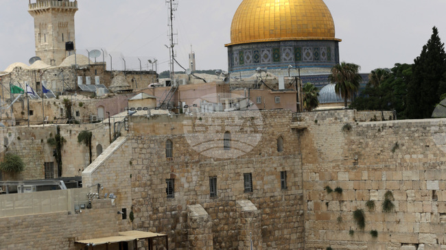 Вой на сирени и взривове огласиха Йерусалим, Иран заплаши емирство Рас ал-Хайма в ОАЕ с удари, ако служи за атаки срещу ирански острови