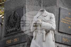 Хасково - Паметник на Незнайния войн