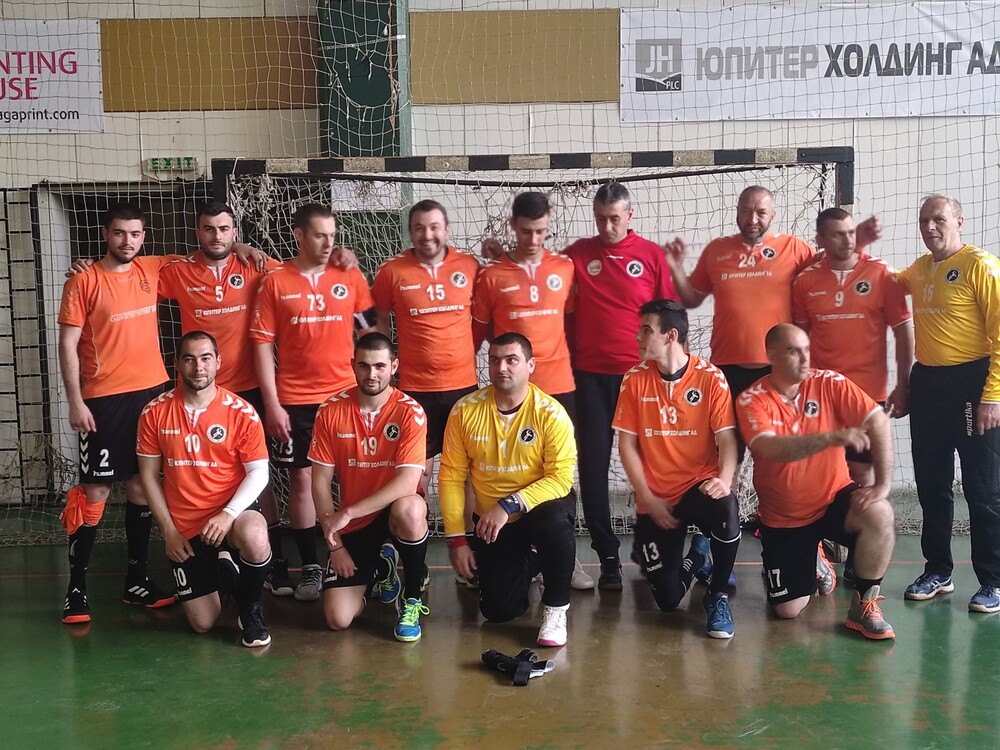 Мъжете на ХК „Осъм“ Ловеч с победа над „Добруджа“