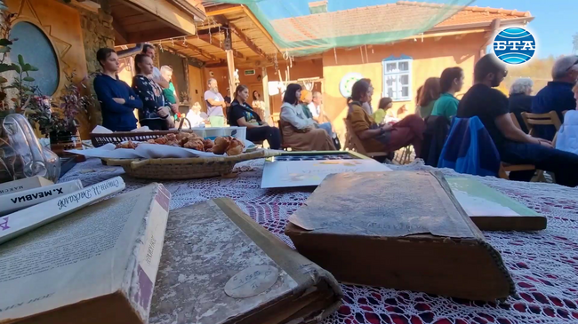 Денят на народните будители беше отбелязан в с. Смоличано, община Невестино