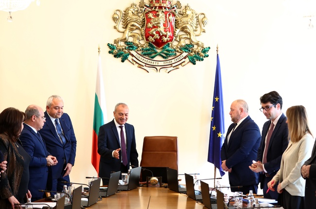 Cooperation with United Arab Emirates Expected to Be Promoted to Strategic Level