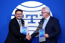 Национален пресклуб на БТА - подписване - БТА - „Аз - Буки“