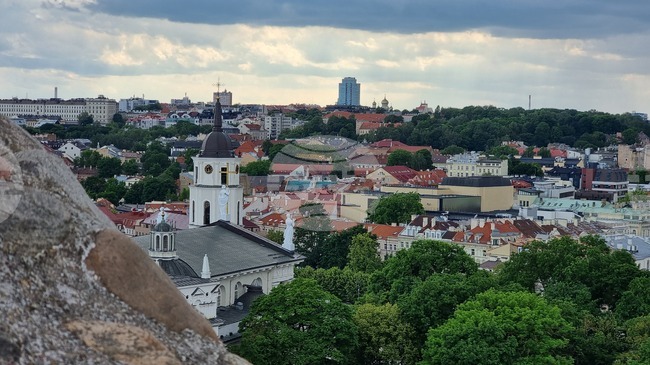 Летището в столицата на Литва отново затвори заради балони