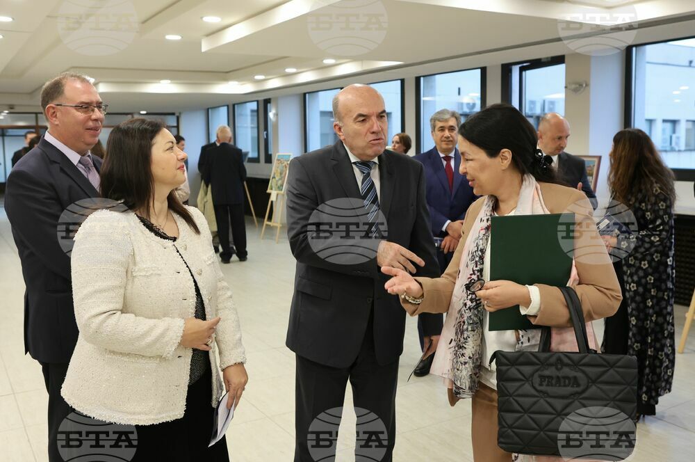 МВнР - Алжир - България - дипломатически отношения - изложба