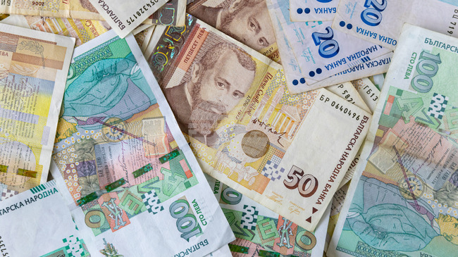 НСИ отчете дефицит от 848,7 млн. лева в сектор "Държавно управление" в България за второто тримесечие на 2025 г. 