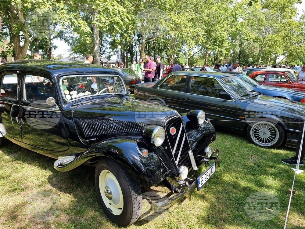 Русе - парада на ретро автомобили