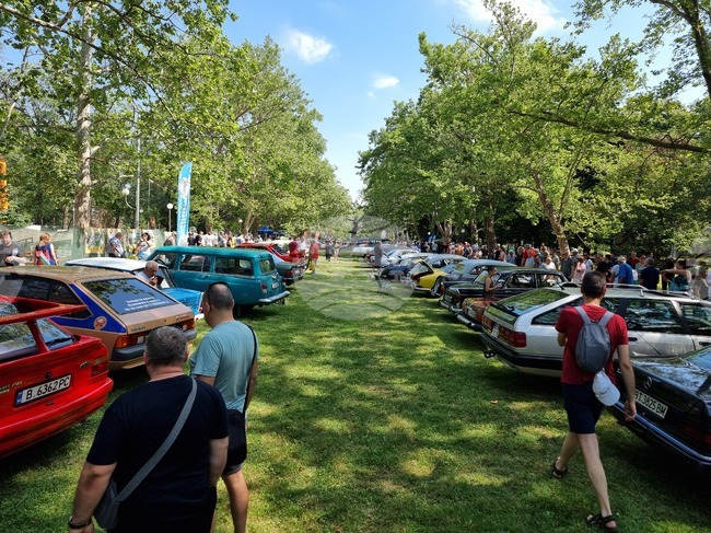 Русе - парада на ретро автомобили