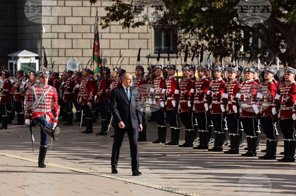 Президент - Ден на народните будители - Национален флаг - церемония