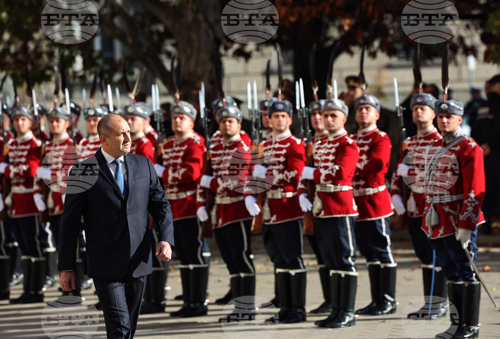 Президент - Ден на народните будители - Национален флаг - церемония