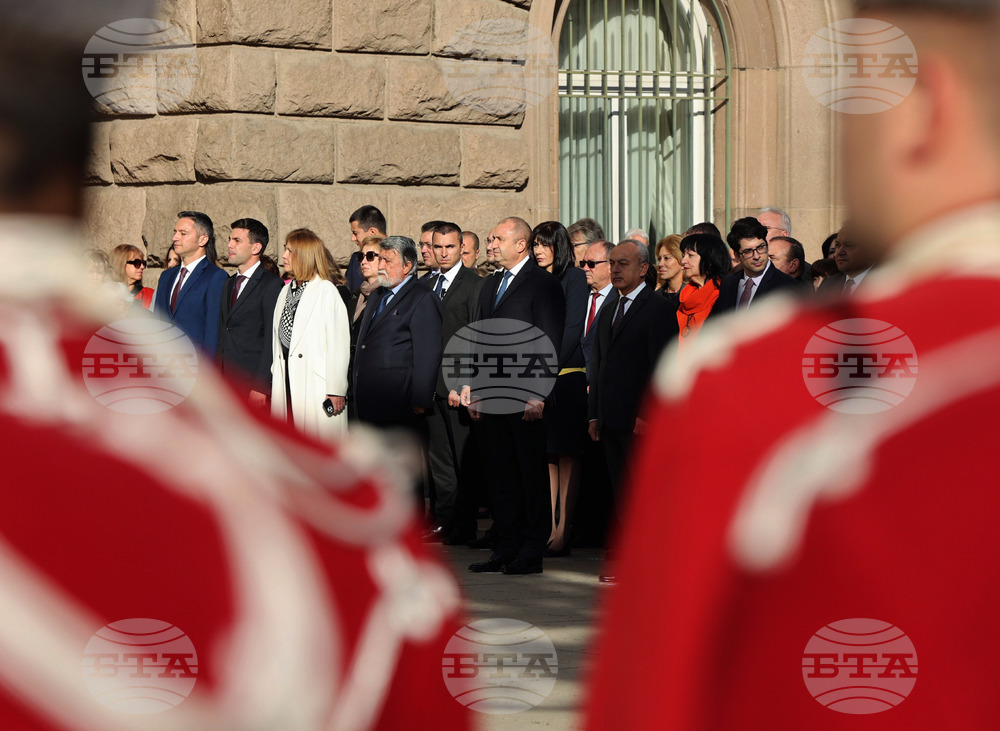 Президент - Ден на народните будители - Национален флаг - церемония