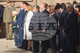 Президент - Ден на народните будители - Национален флаг - церемония