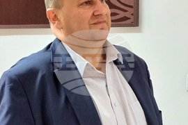 Варна - библиотека - дарение - Емил Радев