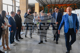 Пловдив - библиотека - дарение