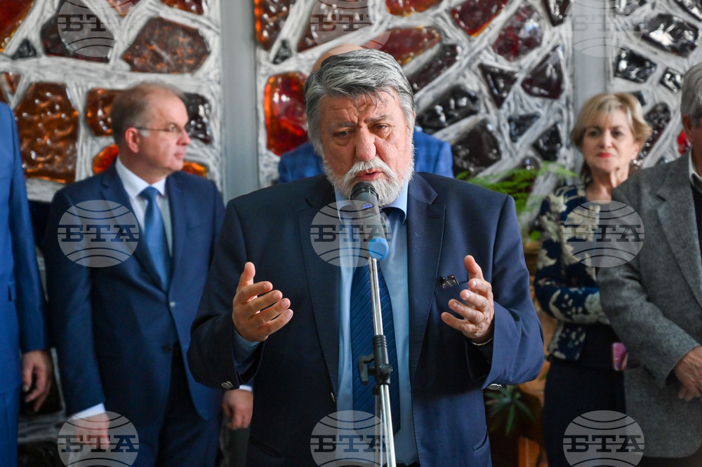 Пловдив - библиотека - дарение