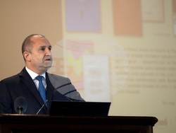 Снимка: Прессекретариат - държавният глава Румен Радев на Тържественото събрание на Българската академия на науките