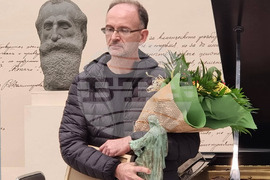 Кюстендил - Ивайло Аврамов - национална награда за скулптура