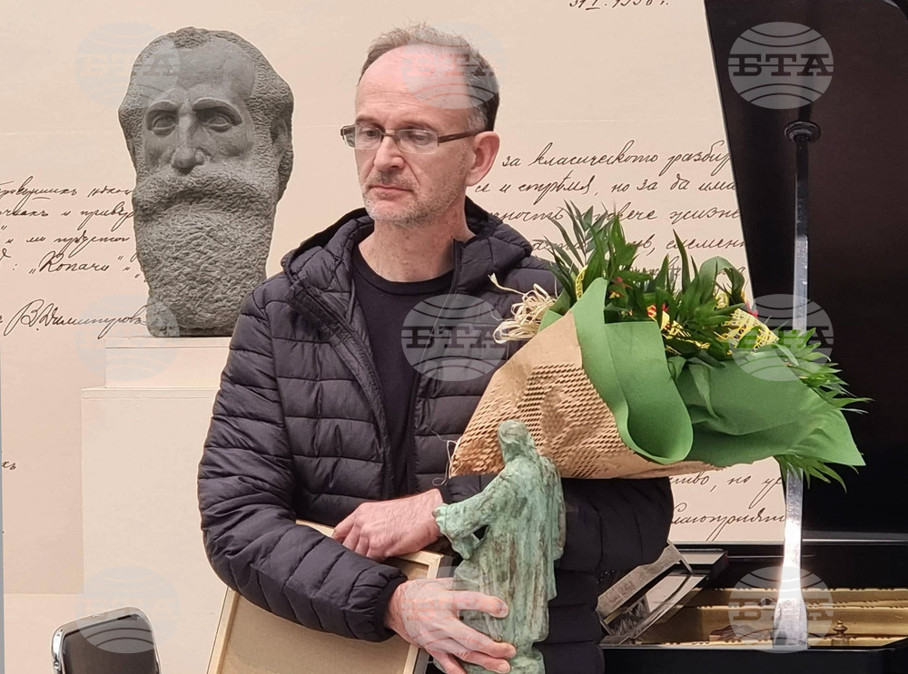 Кюстендил - Ивайло Аврамов - национална награда за скулптура