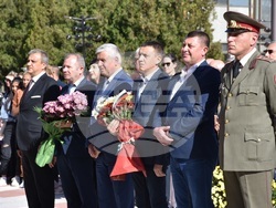 В деня на народните будители! Кметът Илко Стоянов откри паметник на българските възрожденци Димитър и Константин Миладинови в центъра на Благоевград