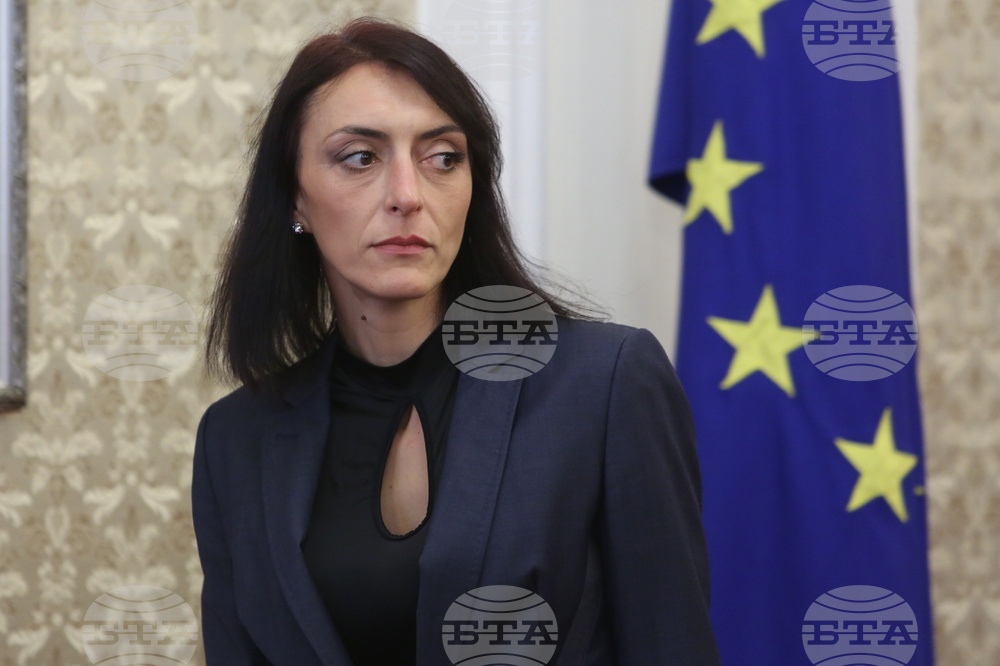Парламент - БСП - главен прокурор - среща - Десислава Пиронева