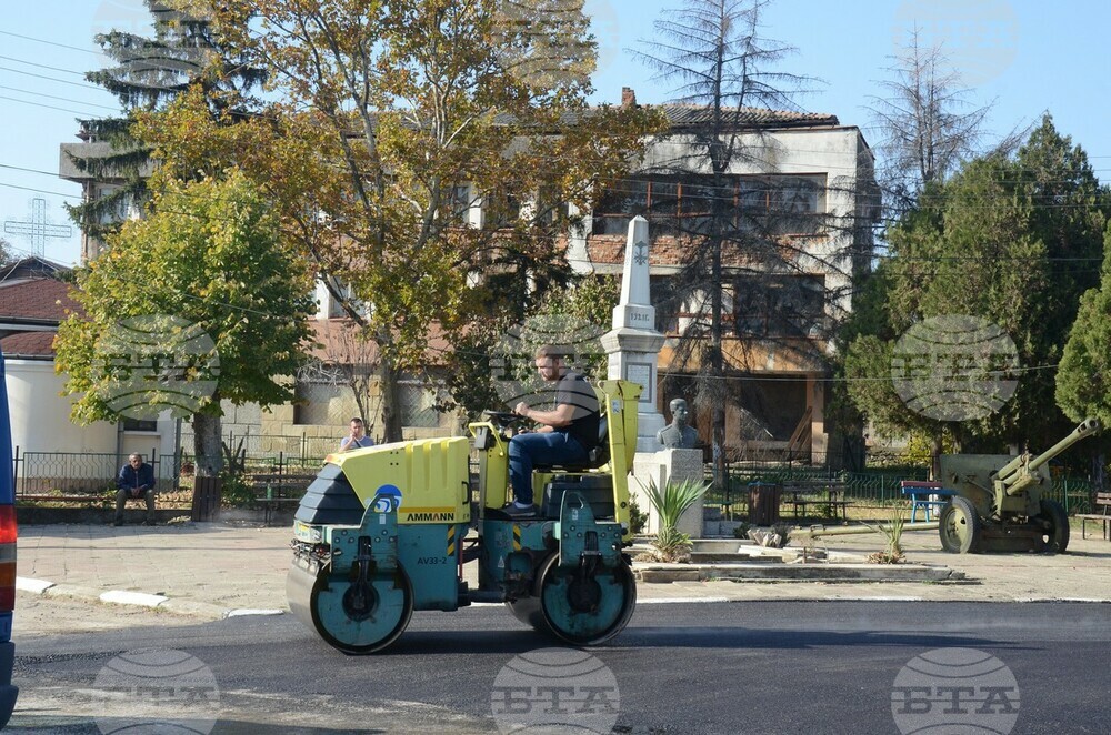Започна асфалтирането на алеи във видински паркове и на улици в 17 населени места на Общината