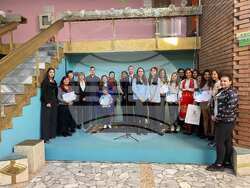 С полагане на цветя пред бюст-паметника на Христо Ботев продължиха честванията по повод 1 ноември в Благоевград. Младежкият парламент организира конкурс-рецитал