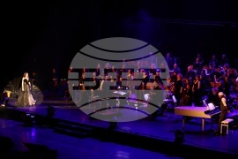 Пеещи артисти - НДК - концерт