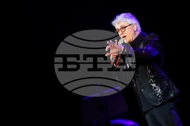 Пеещи артисти - НДК - концерт