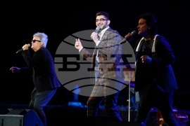 Пеещи артисти - НДК - концерт