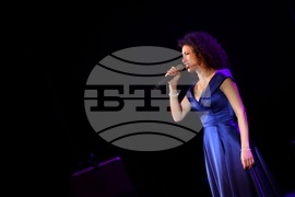 Пеещи артисти - НДК - концерт