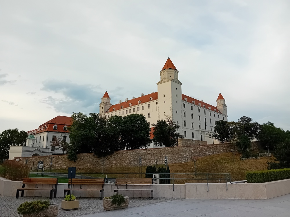 Новият председател на чешкия парламент Томио Окамура посети Словакия