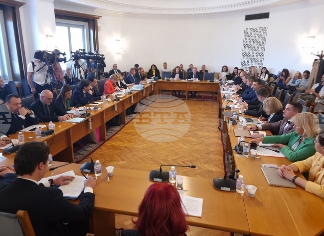 Парламент - Комисия по правни въпроси - заседание
