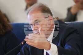 Парламент - Комисия по правни въпроси - заседание - Радомир Чолаков