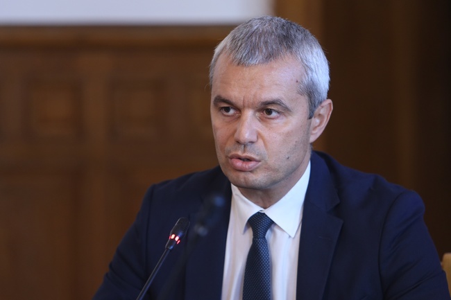 Правителство в този парламент може да бъде съставено, но няма да издържи дълго, смята Костадин Костадинов