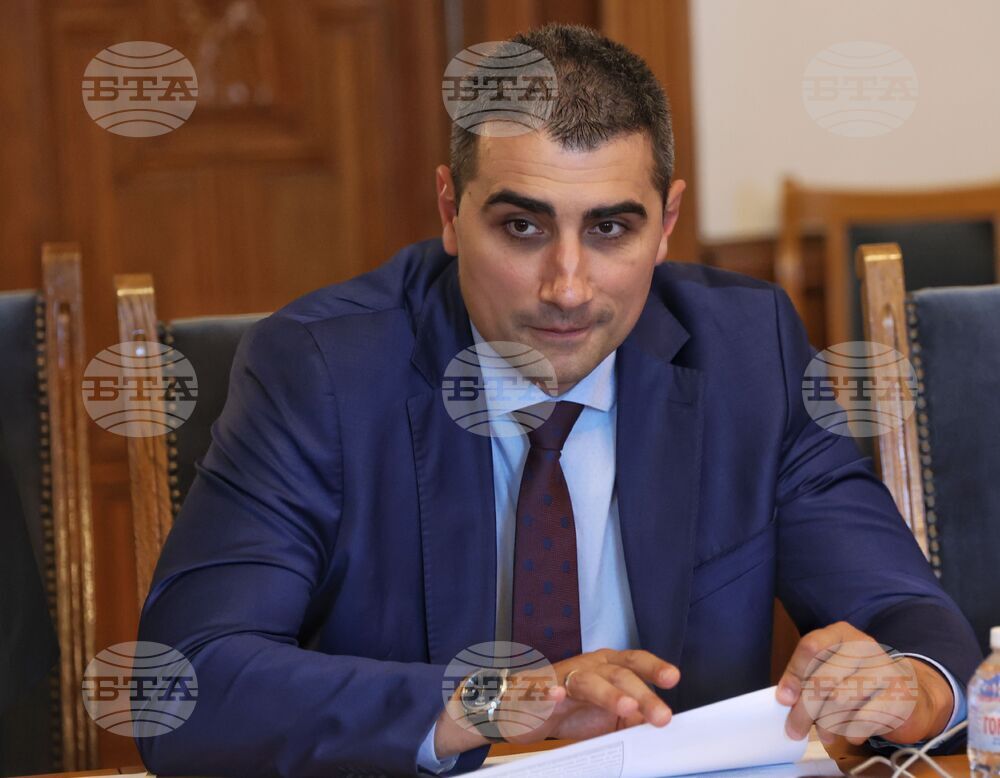 Парламент - Комисия по правни въпроси - заседание - Петър Куленски