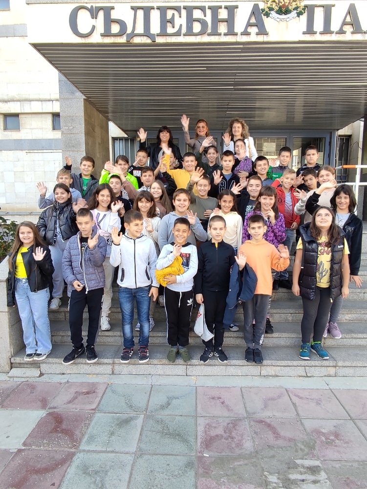 Над 100 посетители посрещна Районен съд - Добрич в Деня на отворените врати