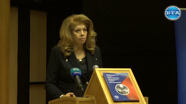  Битката, която се води с думи, може да бъде спечелена само с думи, заяви Илияна Йотова пред участниците в медийната среща, организирана от БТА