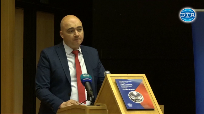 В медиите е нашето спасение, защото в момента водим борба за нашия имидж, каза Илин Димитров на Световна среща на българските медии в Йерусалим