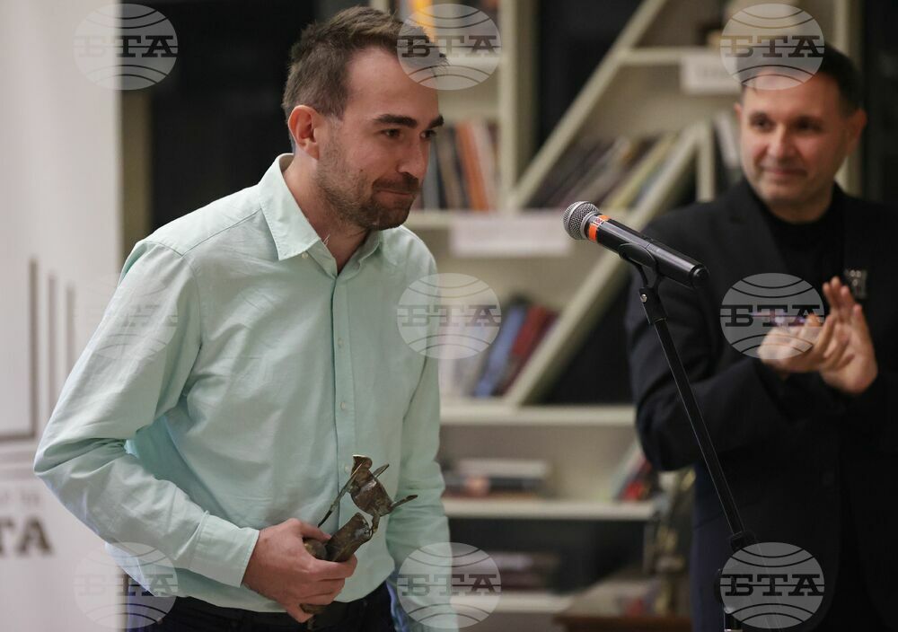 Литературни награди „Перото" - Момчил Миланов