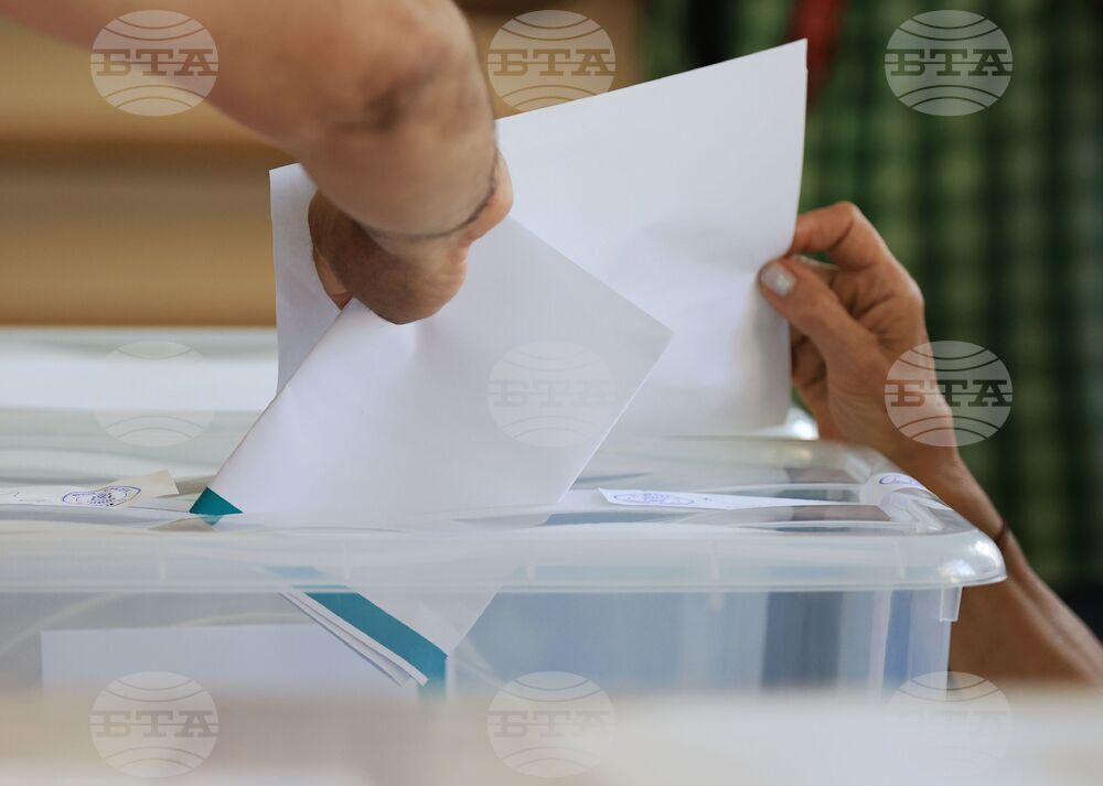 Radev-backed Formation Tops Mid-February Survey, Five Parties Clear Parliament Threshold, Two in Contention