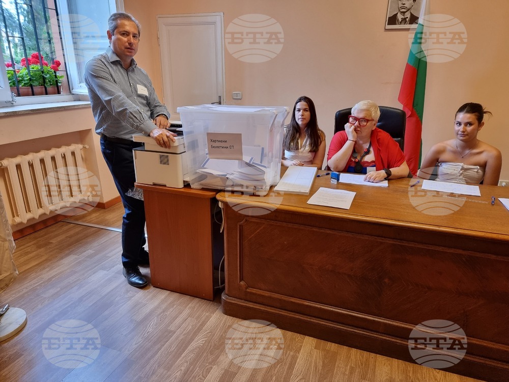 Италия - Рим - избори за Народно събрание и за Европейски парламент - гласуване на българи