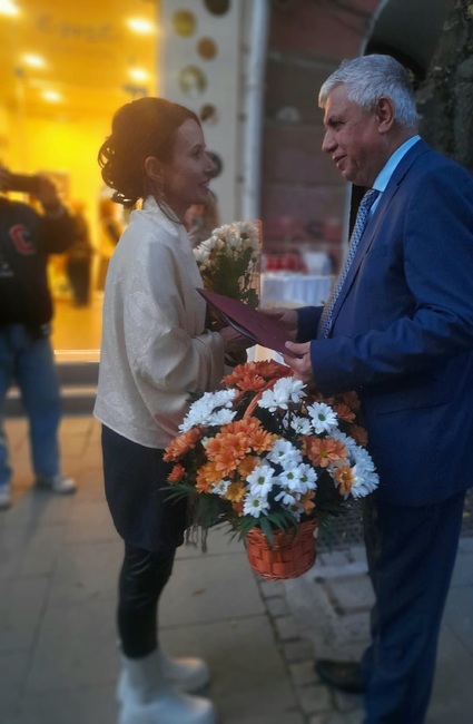 Областният управител бе гост на изложба - мозайка, посветена на „20 години творчество“ на Димитрина Гошева