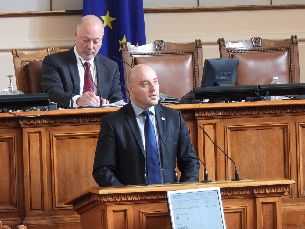 Атанас Славов: Заставаме до съюзниците си и укрепваме отбраната си