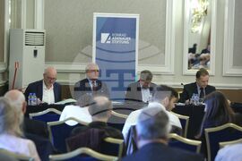 Конференция - „Има ли бъдеще без памет – неприключилата декомунизация“